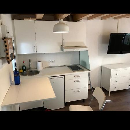 Mini Piso Con Escaleras Apartman Barcelona Kültér fotó
